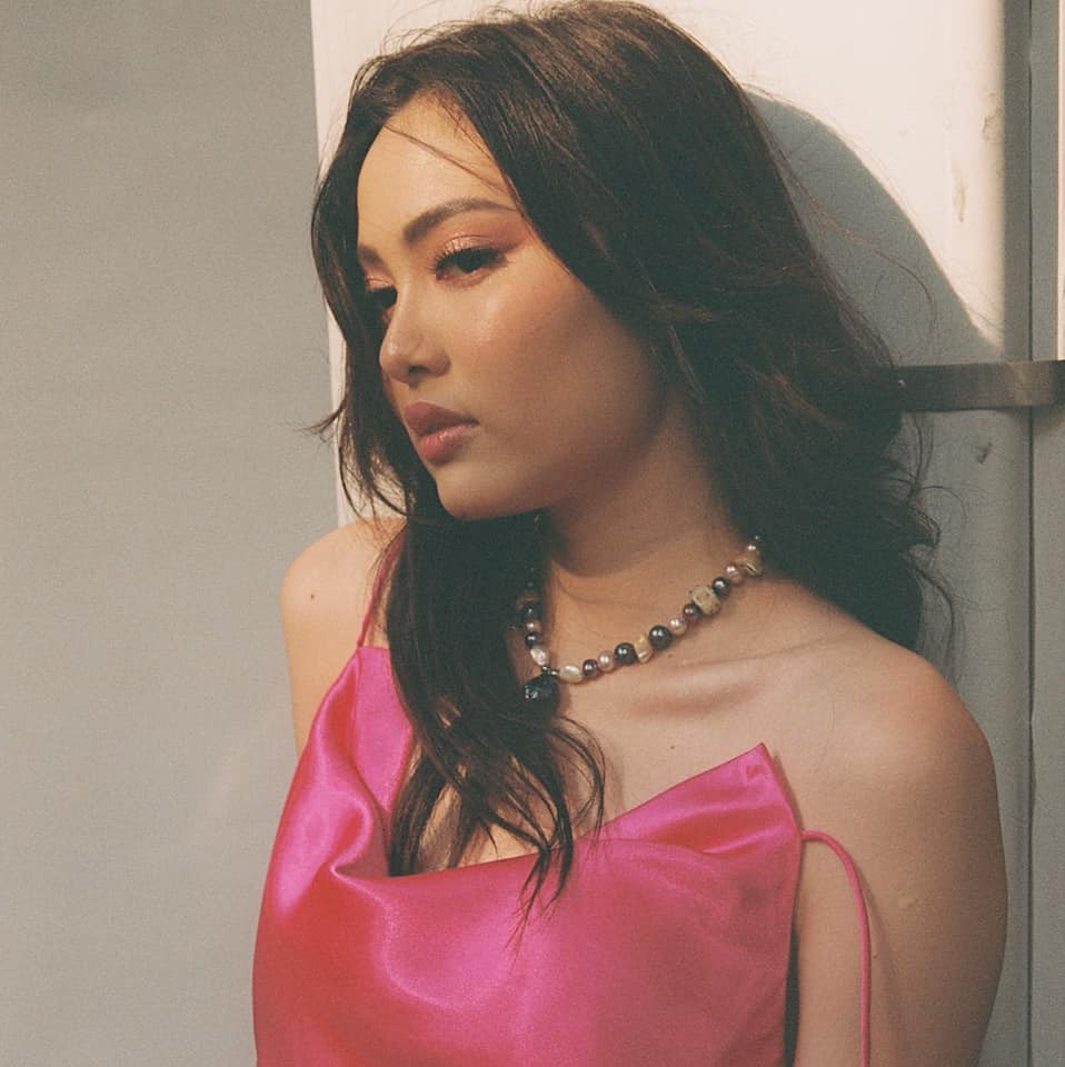 Ngoài làm mẫu, Fung La còn thử sức với vai trò diễn viên. Cô góp mặt trong những MV ca nhạc triệu view của nhiều nghệ sĩ. Ảnh: FBNV