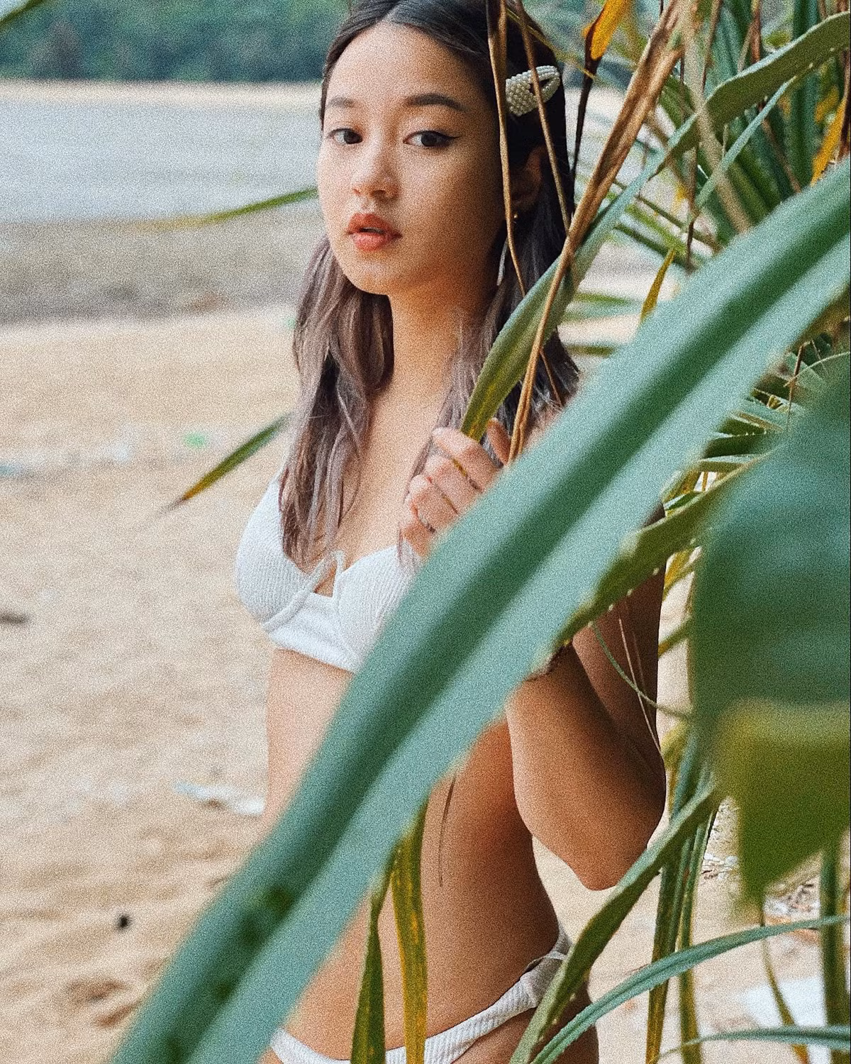 Mới đây, cựu hot girl Mi Vân tự tin khoe dáng trong trang phục kiệm vải. Mi Vân tâm sự đã có quãng thời gian cô ép cân sai cách, không tốt cho cơ thể, ảnh hưởng đến não bộ. Giờ đây, Mi Vân đã tìm ra chế độ tập luyện phù hợp với bản thân mình.