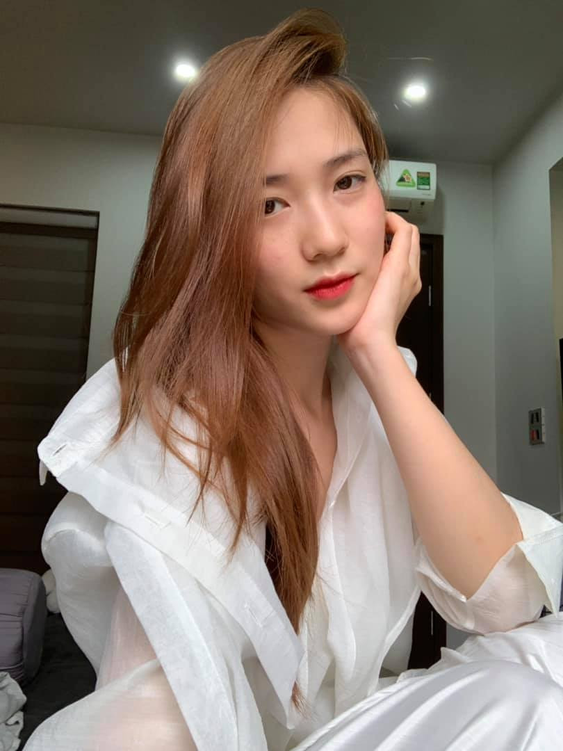 Bất chấp quay cam thường hay bức hình được thực hiện bởi nháy không có tâm cô nàng vẫn luôn giữ vững độ xinh đẹp.