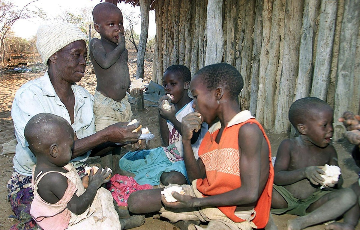 Hàng chục năm, các vùng nông thôn ở Châu Phi không được quan tâm đầu tư.