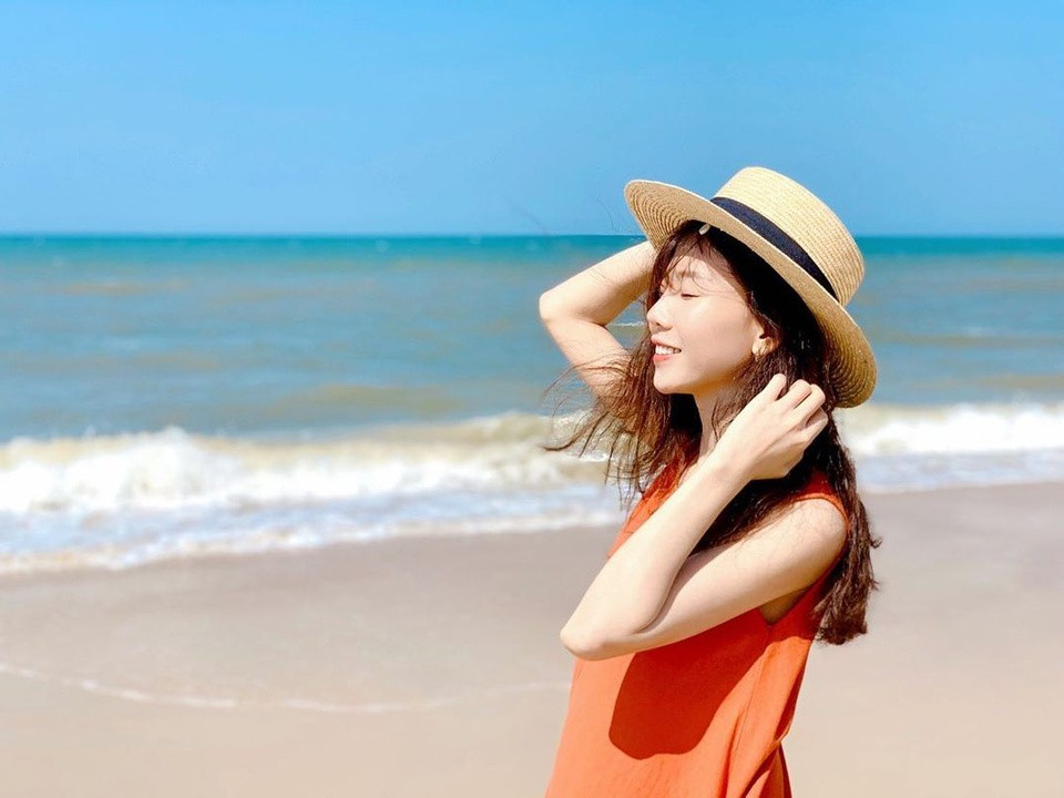 Thị trấn Thuận An thuộc huyện Phú Vang trước đây nay trở thành phường Thuận An thuộc TP Huế. Bãi biển Thuận An ở đây nằm cạnh cửa Thuận An, nơi sông Hương xuôi dòng đổ ra biển. Ảnh: Kim Anh. 