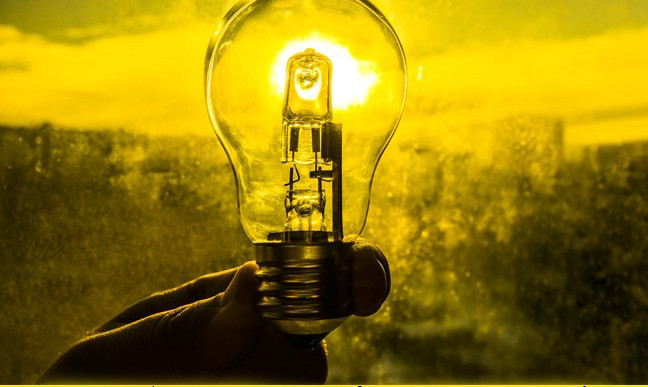 Một trong những năng lực kỳ diệu của con người là não. Đây là bộ phận có cấu tạo đặc biệt. Khi ở trạng thái hoạt động bình thường, não có thể tạo ra 10 - 23 watt năng lượng điện, đủ để thắp sáng một bóng đèn.