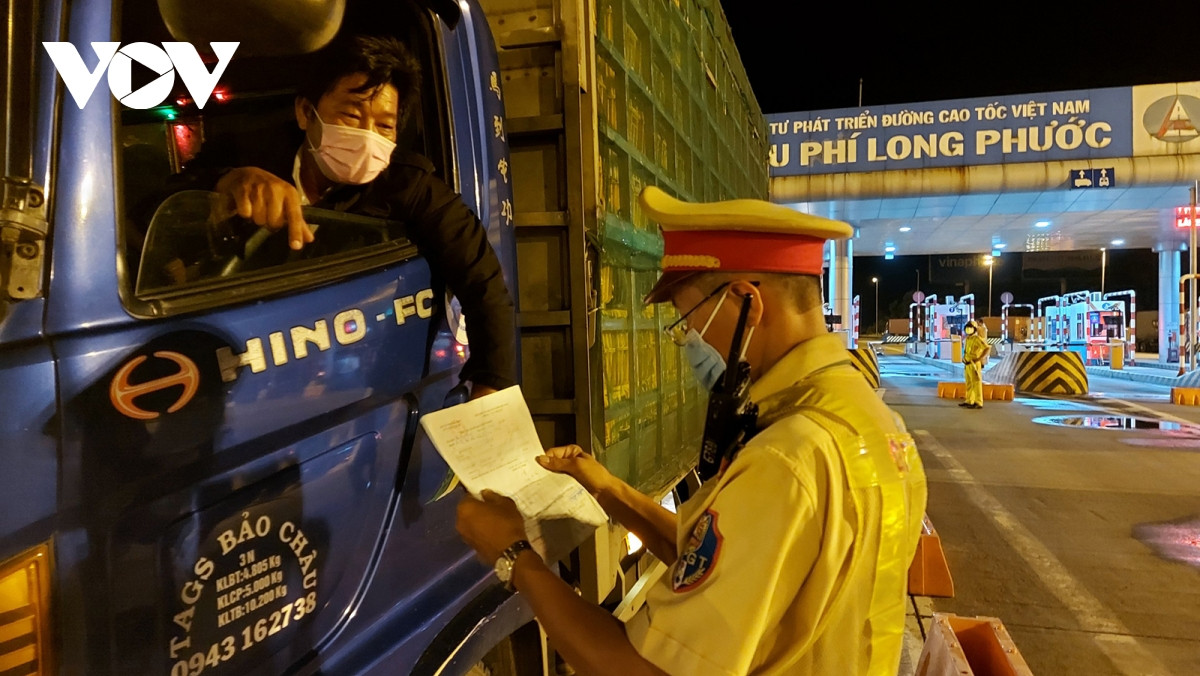 Luong xanh uu tien da on dinh, hang hoa ve TP.HCM thuan loi hon