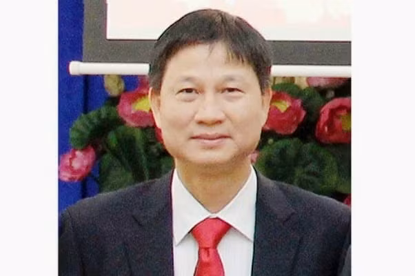 Bao nhiêu quan Việt xài bằng cấp không hợp pháp? Bao nhieu quan Viet xai bang cap khong hop phap?