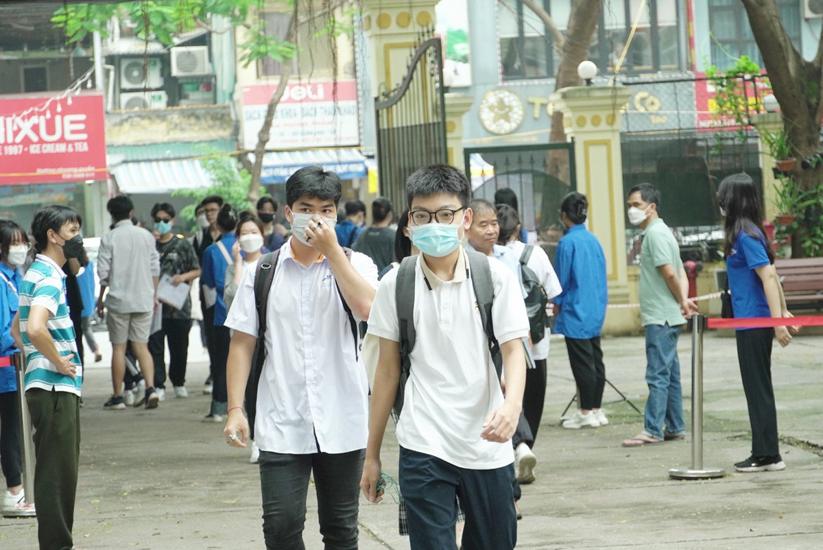 Hà Nội: Giáo viên lưu ý sĩ tử trước ngày thi đầu tiên Ha Noi: Giao vien luu y si tu truoc ngay thi dau tien