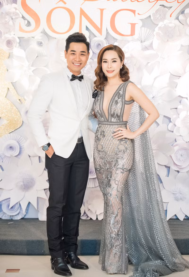 My linh to chuc da tiec ruc ro canh buom-Hinh-9