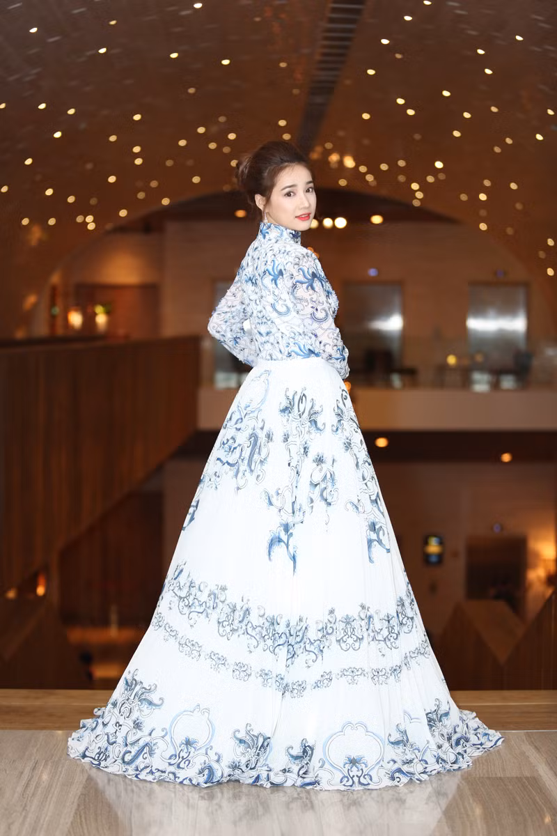 My linh to chuc da tiec ruc ro canh buom-Hinh-8