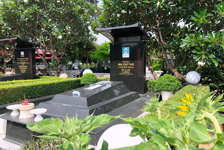 Mộ phần Đại tướng Mai Chí Thọ (1922 - 2007), cố Bộ trưởng Bộ Nội vụ (nay là Bộ Công an).