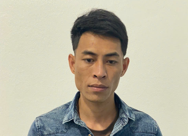 Bat ke dung dao de doa cuop tai san cua tai xe xe om