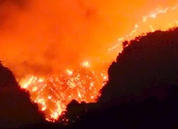 Chay rung o Ha Nam, huy dong hang tram nguoi tham gia chua chay