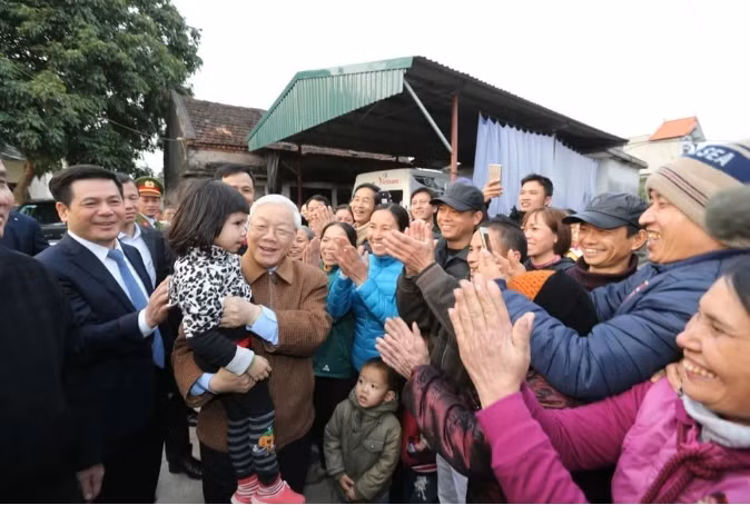 Tong Bi thu Nguyen Phu Trong - su khiem ton vi dai qua goc nhin dai bieu dan cu