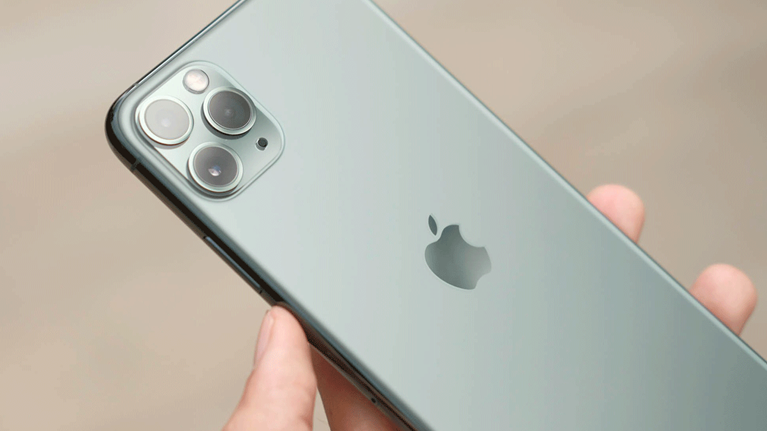 Bà H. sống đơn thân, rất ít các mối quan hệ xã hội. Theo đánh giá của hàng xóm, người phụ nữ này hiền hòa, chưa làm mất lòng ai. Bà H. làm tại một công ty về da giày trên địa bàn tỉnh Ninh Bình, mọi di biến động trong ngày không có gì bất thường. Mở rộng khám nghiệm, công an nhận thấy chiếc điện thoại của bà H. đã không còn, ngoài ra tìm trong nhà chẳng phát hiện bất cứ khoản tiền nào. Theo các điều tra viên, rất có thể bà H. bị sát hại và nghi phạm chỉ lấy đi những tài sản dễ cất giấu, tiêu thụ. (Ảnh minh họa, nguồn internet) 