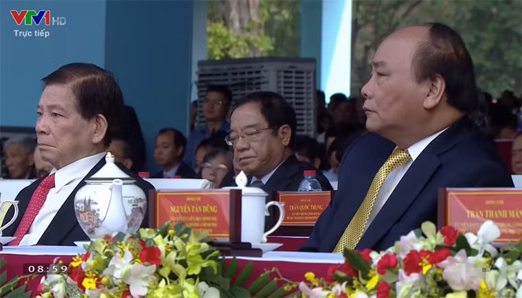 Thủ tướng Chính phủ Nguyễn Xuân Phúc.