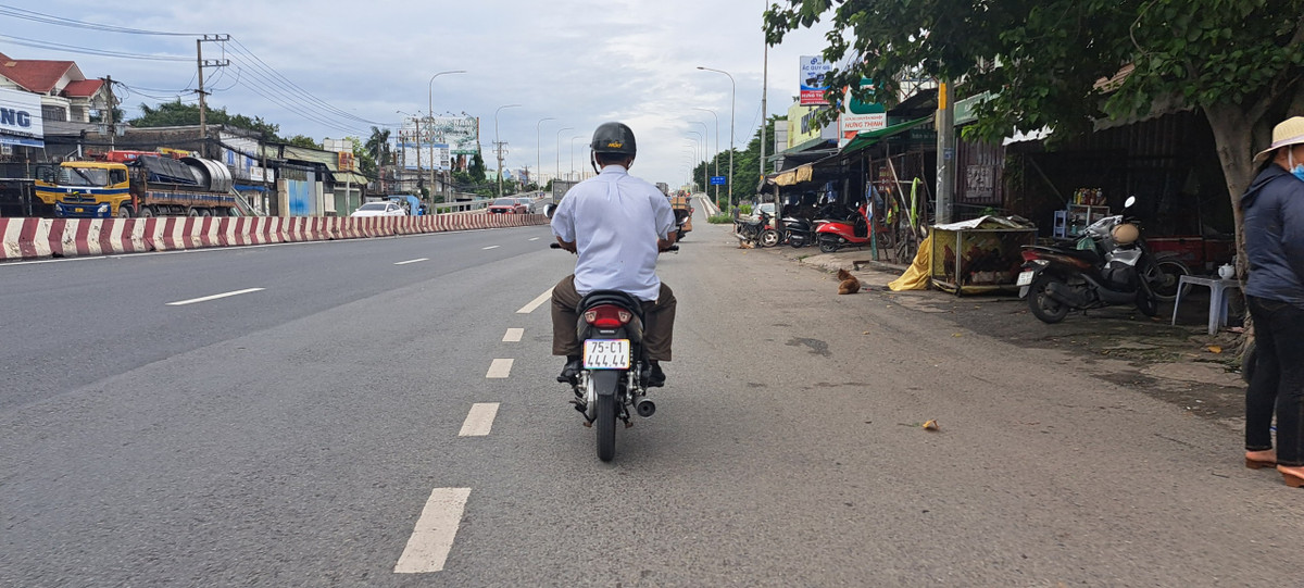 Man nhan voi nhung bien so xe ngu quy-Hinh-6