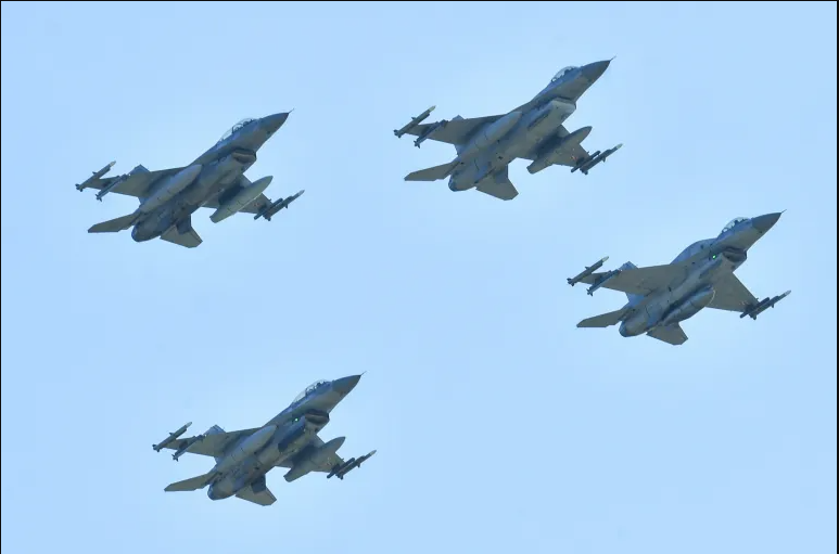 Trước đó, các phương tiện truyền thông đưa tin Ukraine dự kiến sẽ nhận được 6 máy bay chiến đấu F-16 từ các đối tác phương Tây vào mùa hè này và tổng cộng lên tới 20 máy bay vào cuối năm 2024.