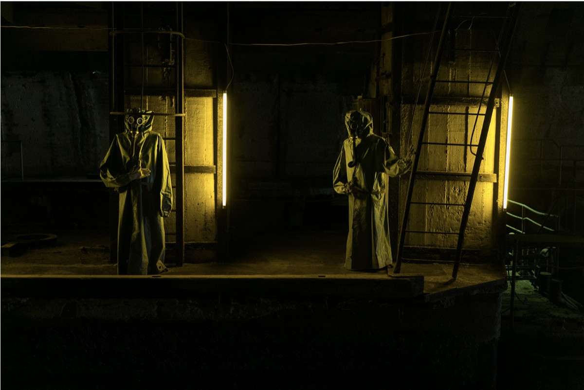 Balaklava được trang bị hệ thống lọc không khí độc lập, máy phát điện diesel mạnh để sử dụng trong trường hợp nguồn điện chính bị hỏng và đường ống nhiên liệu ngầm được cung cấp từ các thùng chứa 4.000 tấn nhiên liệu ở phía trên. Ngoài ra còn có một đường xe điện khổ hẹp dưới lòng đất để di chuyển đầu đạn hạt nhân.