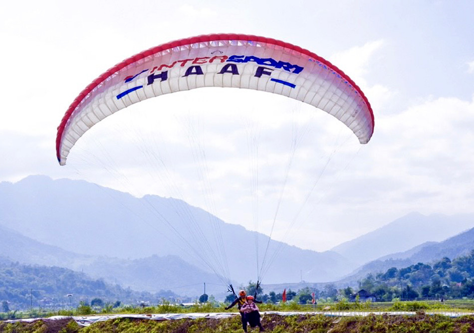 Den Muong Lay trai nghiem du luon va nhung net van hoa dac trung-Hinh-2
