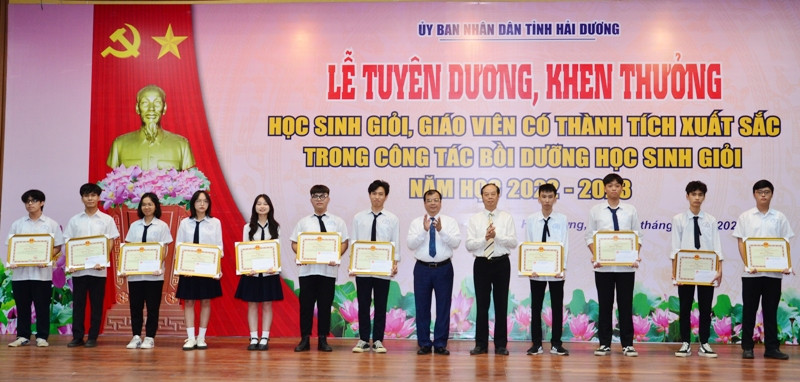 Hai Duong giu vung nhom dau ca nuoc ve thanh tich hoc sinh gioi quoc gia-Hinh-2