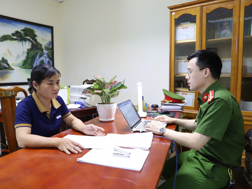 7 cán bộ Quỹ phụ nữ huyện lập hồ sơ khống tham ô trên 10 tỷ - Hình 6 7 can bo Quy phu nu huyen lap ho so khong tham o tren 10 ty-Hinh-6