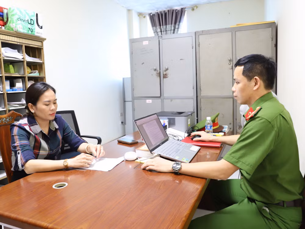 7 can bo Quy phu nu huyen lap ho so khong tham o tren 10 ty-Hinh-2