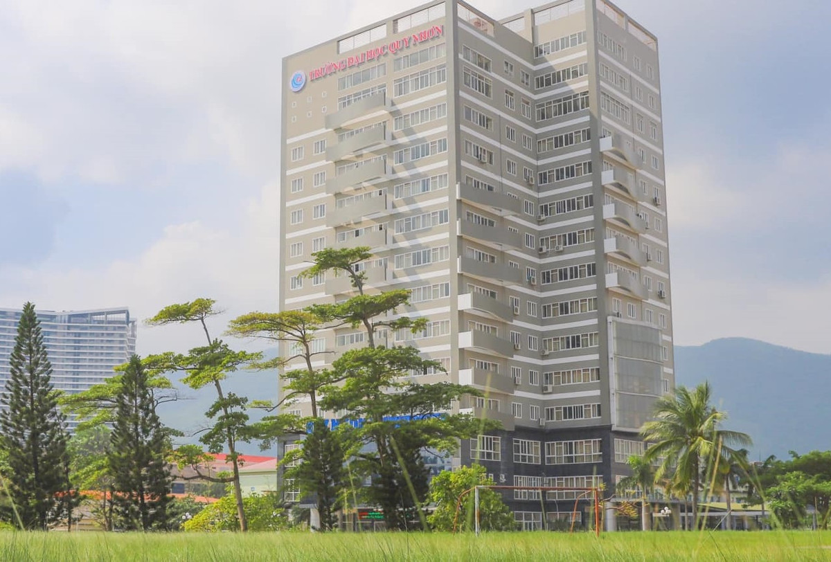 ĐH Quy Nhơn xin lỗi vì nhân viên tư vấn trách học sinh “không biết nghĩ“ DH Quy Nhon xin loi vi nhan vien tu van trach hoc sinh “khong biet nghi“