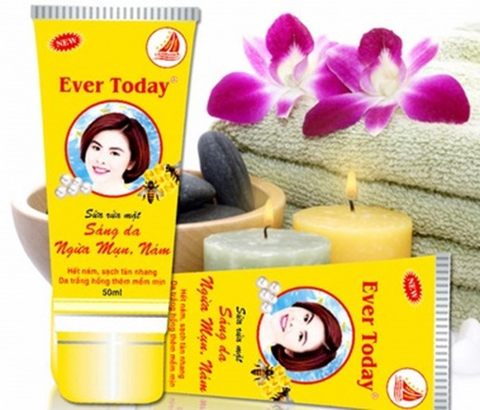 Vi sinh vat trong my pham nhu sua rua mat Ever today vuot gioi han qui dinh, vi dau?