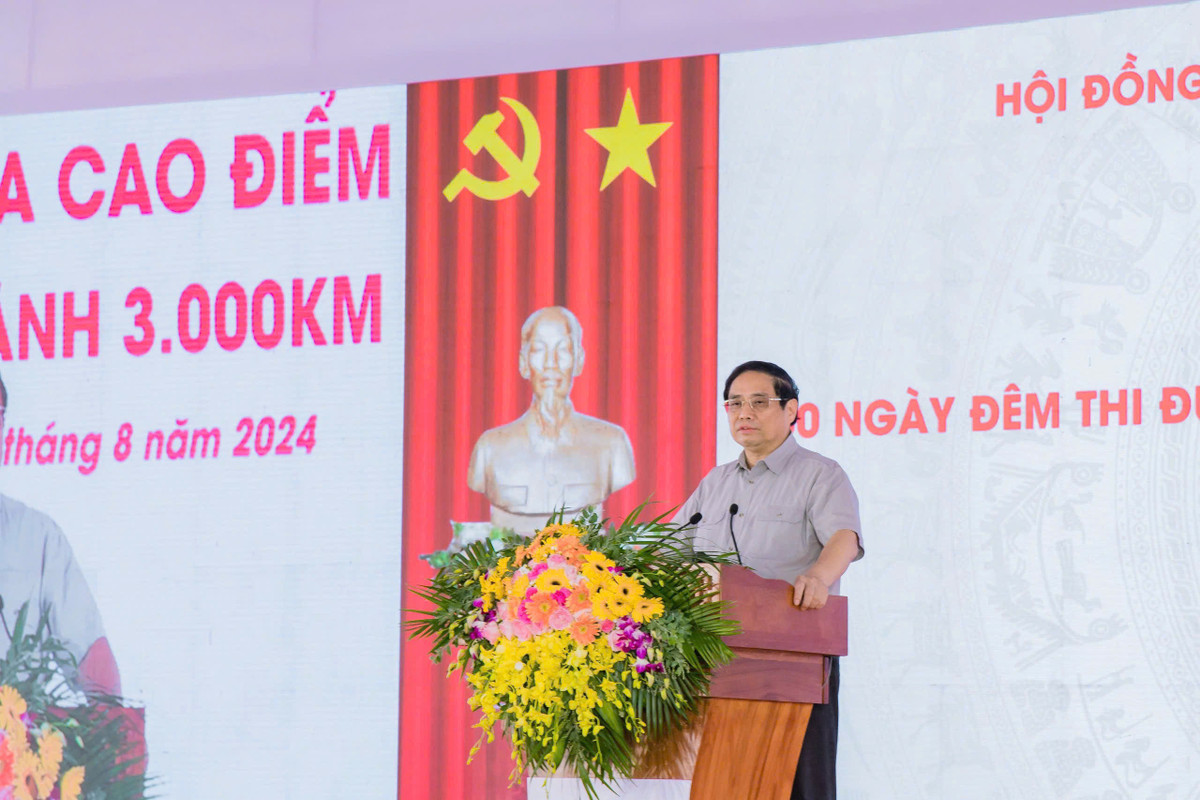 Quyết tâm hoàn thành 3.000km cao tốc: “Chỉ bàn làm, không bàn lùi” Quyet tam hoan thanh 3.000km cao toc: “Chi ban lam, khong ban lui”