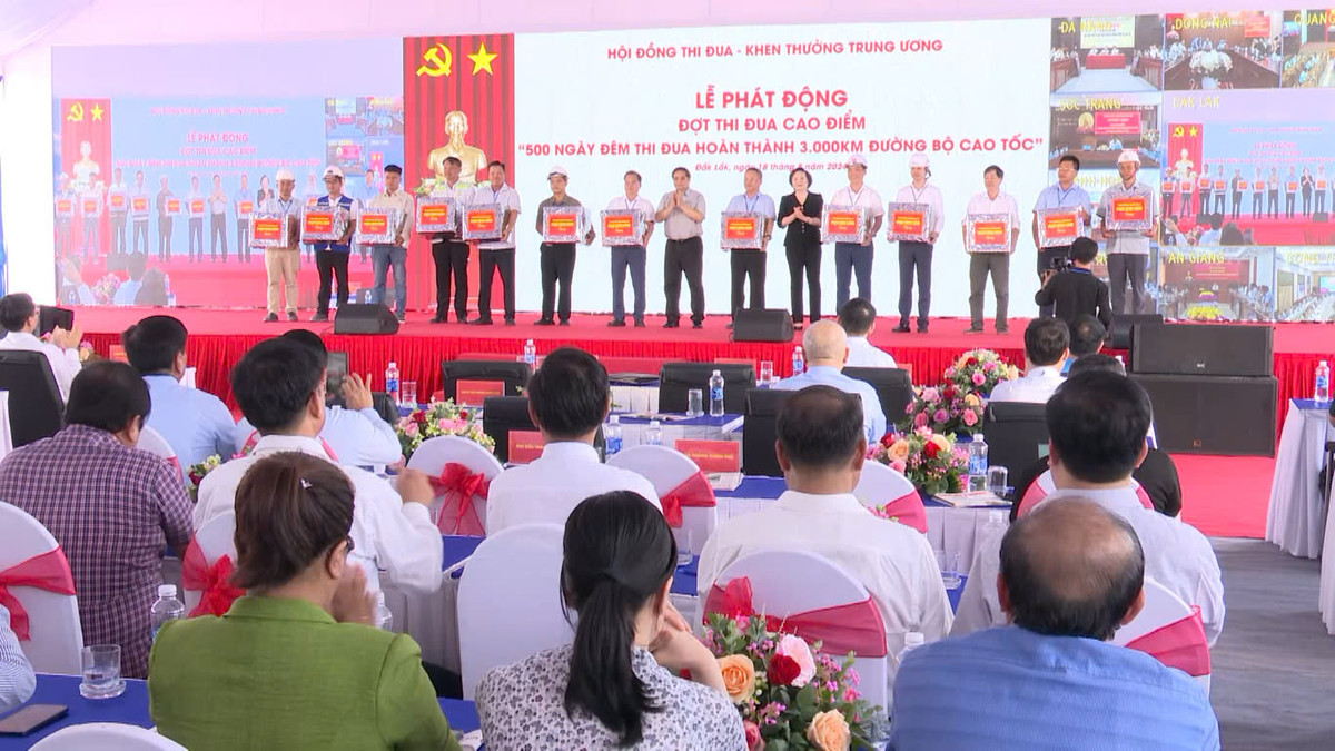 Quyết tâm hoàn thành 3.000km cao tốc: “Chỉ bàn làm, không bàn lùi” - Hình 2 Quyet tam hoan thanh 3.000km cao toc: “Chi ban lam, khong ban lui”-Hinh-2