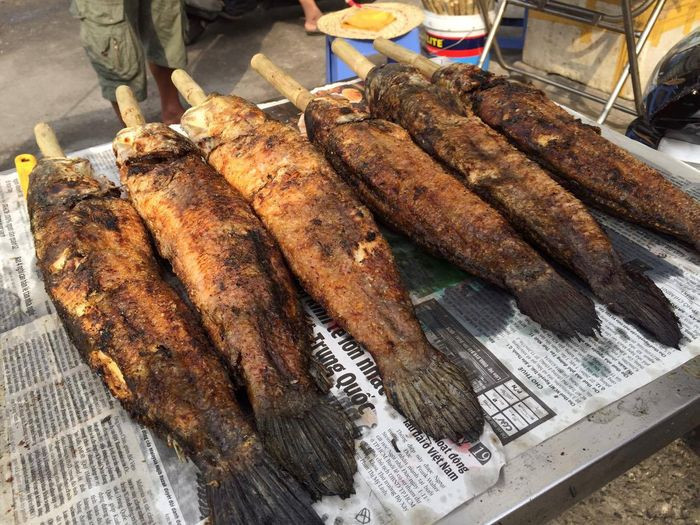 Trứng cá cháy vừa béo, vừa bùi, vừa thơm, vừa ngọt, mùi vị rất khó quên. Ảnh: bazantravel.