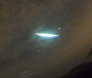 Cho đến nay, các chuyên gia, nhà khoa học vẫn chưa thể giải mã bí ẩn về ánh sáng màu xanh khiến người dân Mỹ và một số nước khác xôn xao trong một thời gian dài.