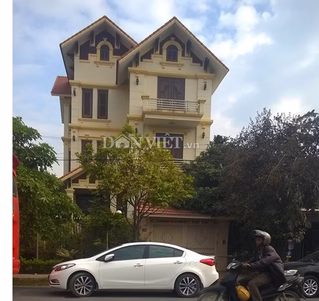 Nu nhan vien ngan hang VIB lua dao 200 ti dong linh an chung than-Hinh-2