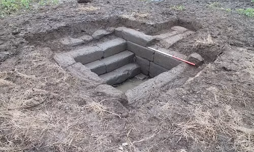 Một lời nguyền bí ẩn khác liên quan đến giếng thánh ở Anh. Cụ thể, vào năm 2016, các nhà khảo cổ phát hiện giếng thánh Anne trong khu đất của một trang trại tư nhân nằm gần thành phố Liverpool, Anh.