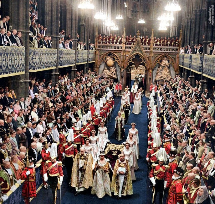 Bức ảnh lịch sử chụp lễ đăng quang của Nữ hoàng Elizabeth II được tổ chức long trọng ngày 2/6/1953.