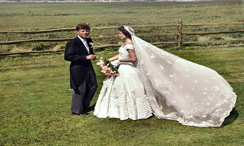 Thượng nghị sĩ John F. Kennedy trong ngày cưới với Jacqueline Bouvier Kennedy ngày 12/9/1953.