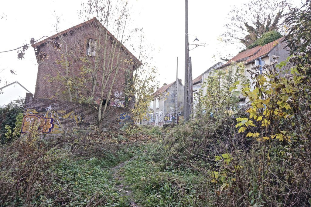 Hậu quả là 8 người dân ở thị trấn Goussainville-Vieux Pays cùng 6 thành viên phi hành đoàn thiệt mạng.