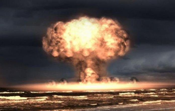 Nơi này còn được bảo vệ nghiêm ngặt bằng nhiều lớp an ninh như quân đội có vũ trang cùng các vũ khí tối tân để kịp thời phát hiện và ngăn chặn bất cứ người nào đột nhập hoặc đào tẩu.