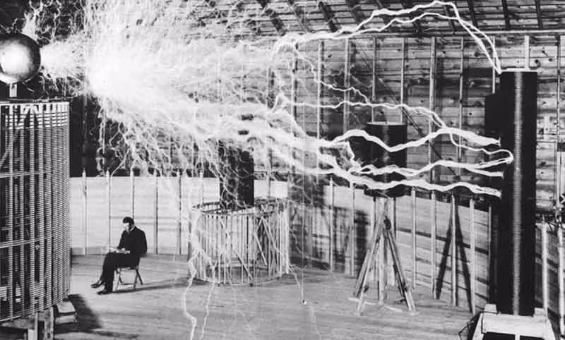 Kế hoạch chế tạo siêu vũ khí của Tesla được chính phủ Mỹ thời đó đánh giá là thiếu tính thực tế. Do vây, dự án này không nhận được nguồn tài trợ. Thêm nữa, Tesla qua đời năm 1943 trong bối cảnh phát minh quan trọng về Teleforce chưa được tiến hành nghiên cứu.