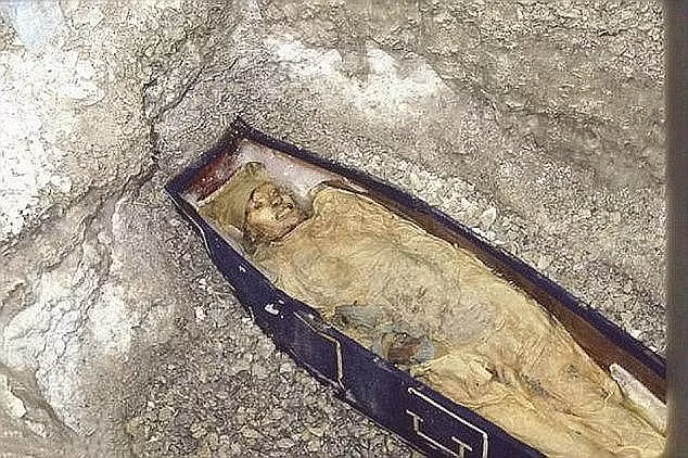 Đến năm 1854, giới chức trách tuyên bố chính thức rằng Franklin và toàn bộ đội thủy thủ bỏ mạng trong chuyến hành trình trên.