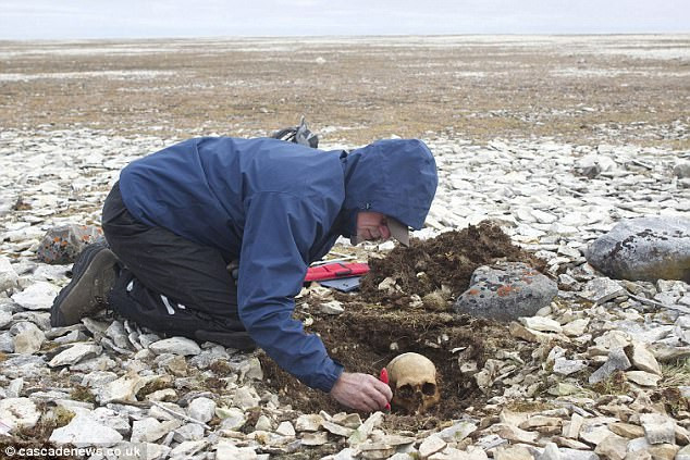 Một nghiên cứu mới đây của các nhà khoa học chỉ ra chì không đóng vai trò quan trọng trong cái chết của Franklin và toàn bộ đội thủy thủ. Thay vào đó, kết quả phân tích, kiểm tra ADN thi hài đội thủy thủ bỏ mạng tại đảo Beechey cho thấy nhiều người mắc bệnh Addison.