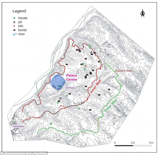 Thành phố Shimao phát triển rực rỡ trong giai đoạn từ khoảng năm 2300 trước Công nguyên - 1800 trước Công nguyên. Khi ấy, thành phố này trải dài trên diện tích rộng 400 hecta.