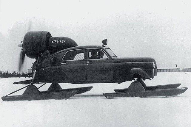 Cỗ xe trượt tuyết này có vẻ ngoài khá độc đáo.