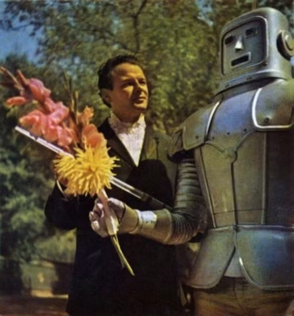 Các kỹ sư Liên Xô cũng bước vào cuộc chạy đua sáng chế robot sau khi Thế chiến 2 kết thúc.