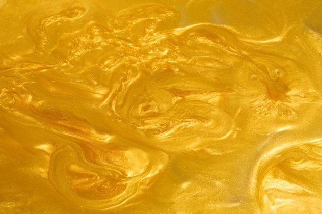 Theo đó, phạm nhân sẽ bị đổ vàng nóng chảy vào miệng khiến cơ thể chịu đựng nỗi đau khủng khiếp trước khi mất mạng.