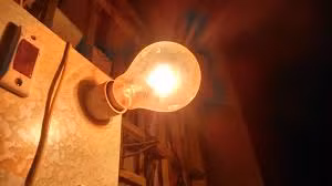 "Ai có hiểu biết về vật này đều sẽ dễ nhận thấy đó là một thất bại", Chủ tịch Morton "tiên tri" về tương lai bóng đèn điện.