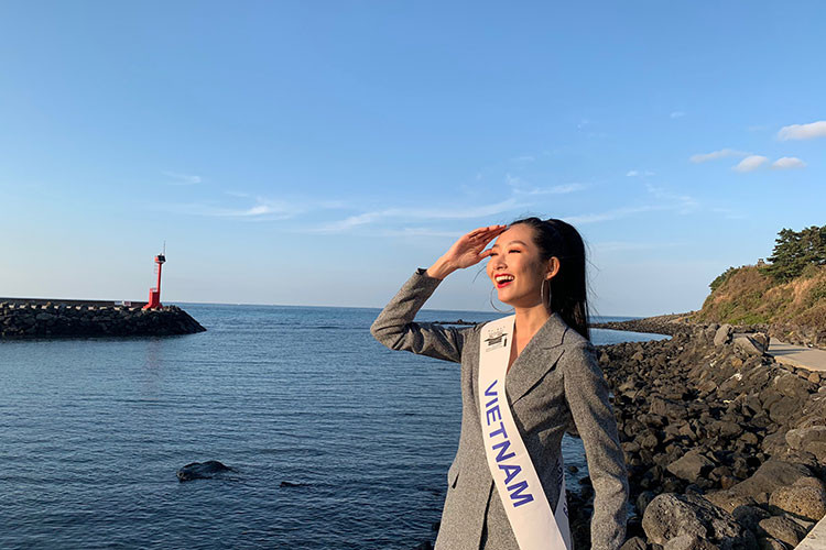 Đây cũng là lần đầu đại diện Việt Nam đăng quang cuộc thi này.