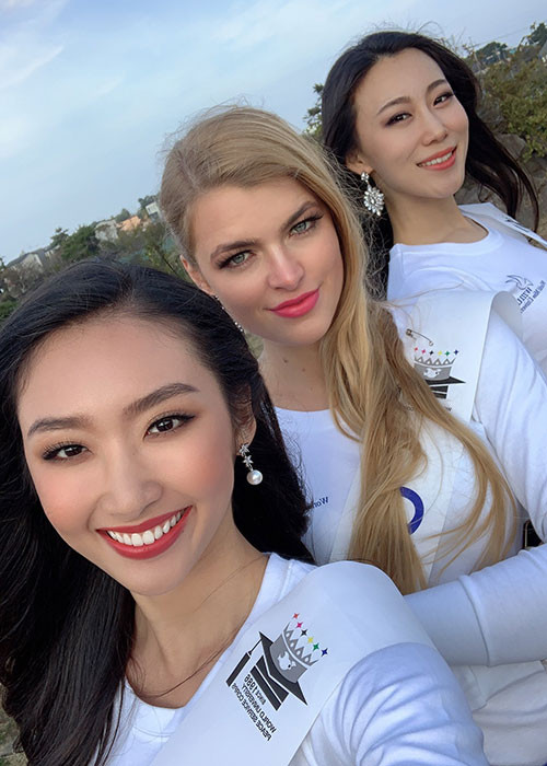 Bên cạnh đó, người đẹp còn sở hữu khá nhiều thành tích nổi bật khác như: giải Gương mặt thời trang cuộc thi Elite Model Look 2014, Top 5 Asian Top Fashion Model of the Year trong khuôn khổ Asian Fashion Award 2014.