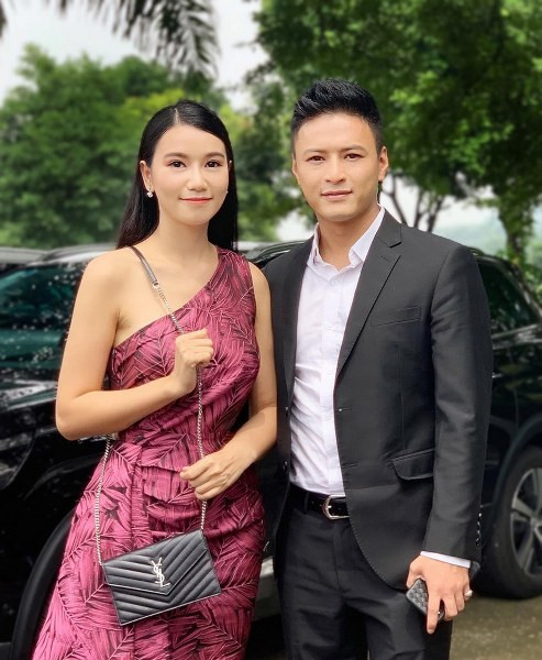 Ve goi cam cua my nhan tro tren nhat “Hoa hong tren nguc trai“