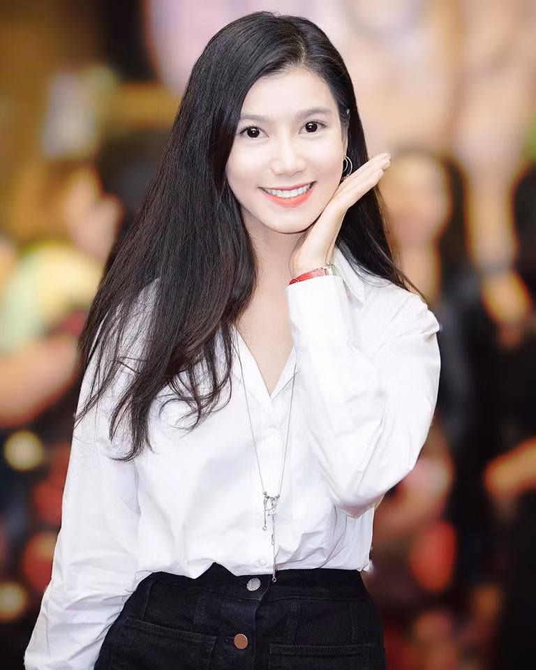 Ông xã của Lương Giang ủng hộ vợ hết mình khi cô hoạt động trong lĩnh vực nghệ thuật.