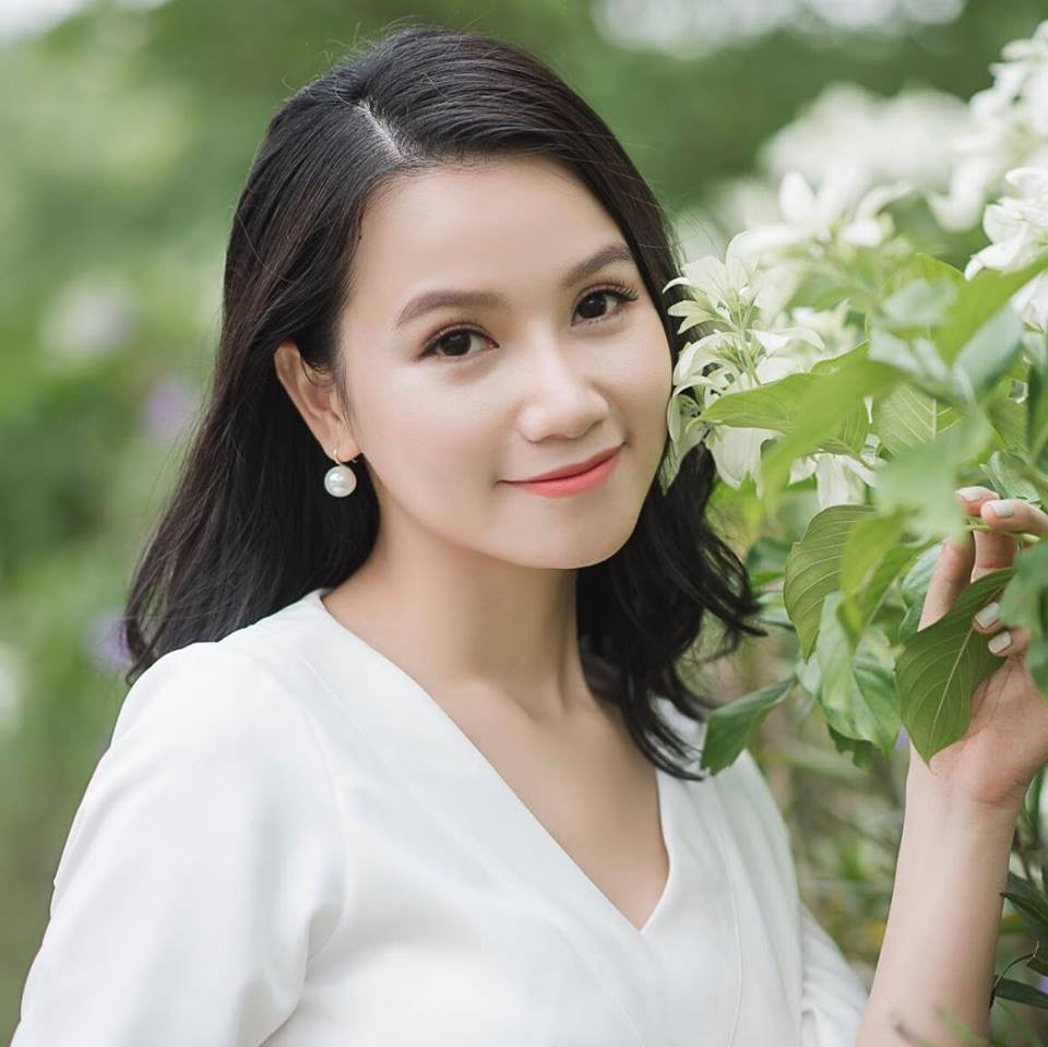 Nữ diễn viên sinh năm 1986 đến với nghệ thuật một cách tình cờ. Từ lần làm mẫu quảng cáo dầu gội đầu, Lương Giang thử sức ở vai trò MC, người mẫu quảng cáo và nhận lời mời đóng phim. Mỗi vai diễn của Lương Giang đều để lại ấn tượng với khán giả.