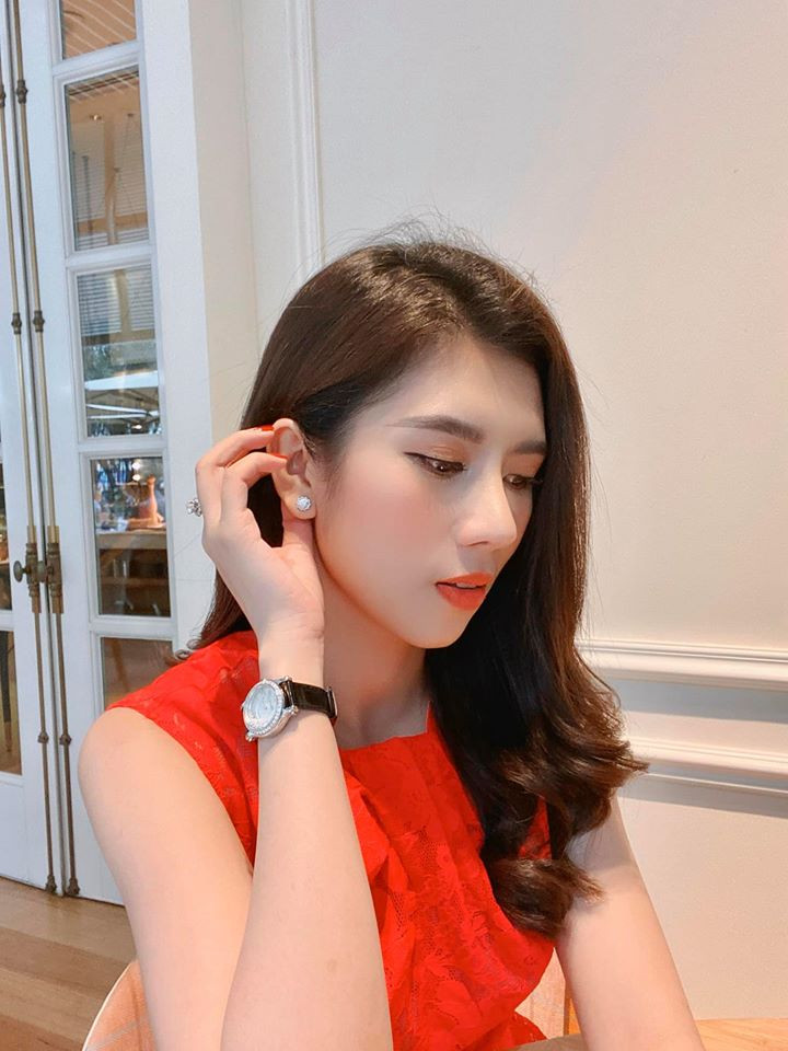 Trước Dương Yến Nhung, nhiều sao Việt cũng gặp sự cố tương tự, nói nhịu từ nhạy cảm trên sóng trực tiếp.